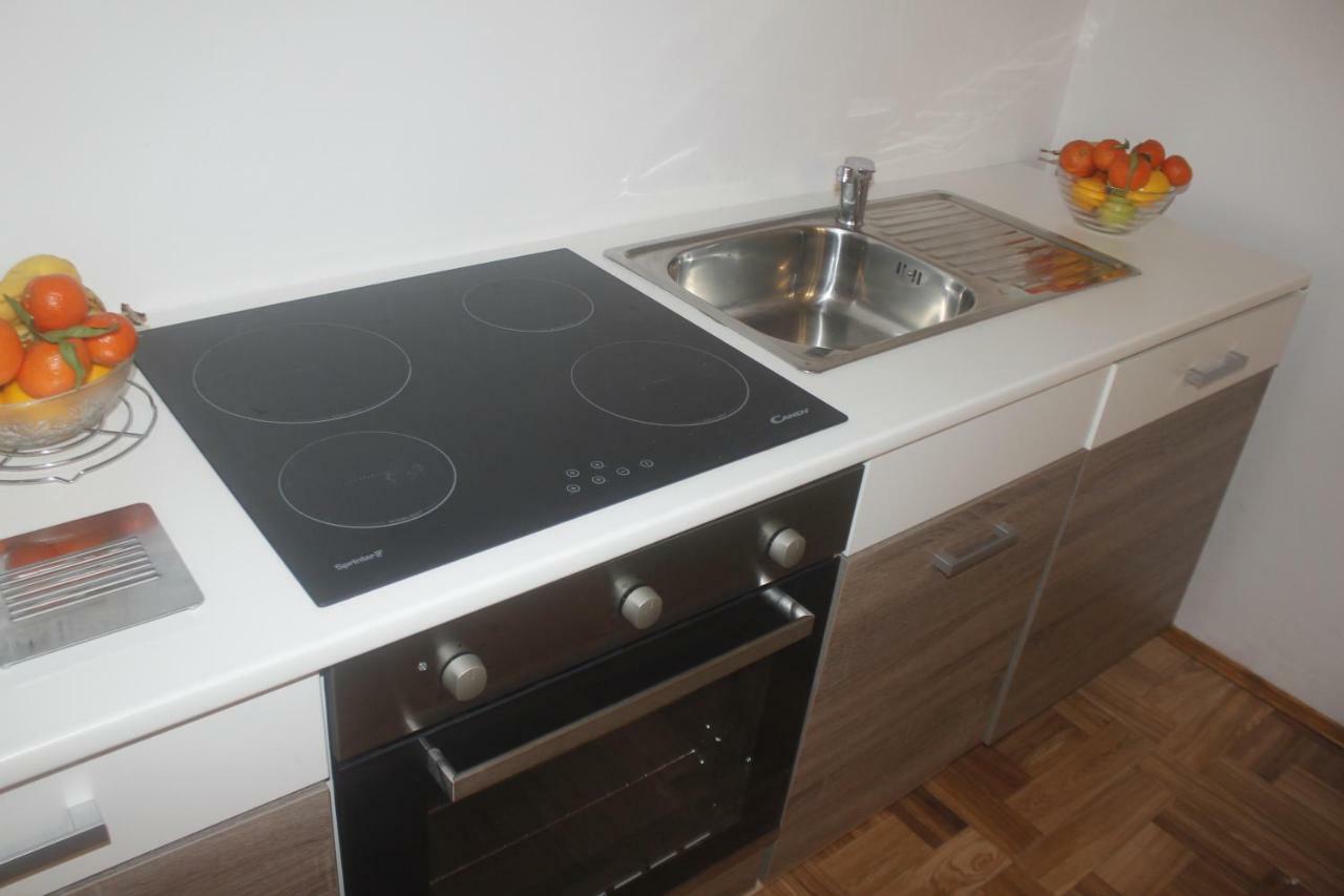 Apartman Jadranka Njivice Exterior foto