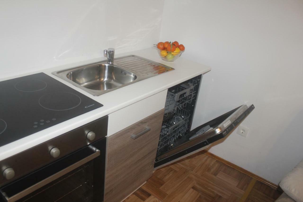 Apartman Jadranka Njivice Exterior foto