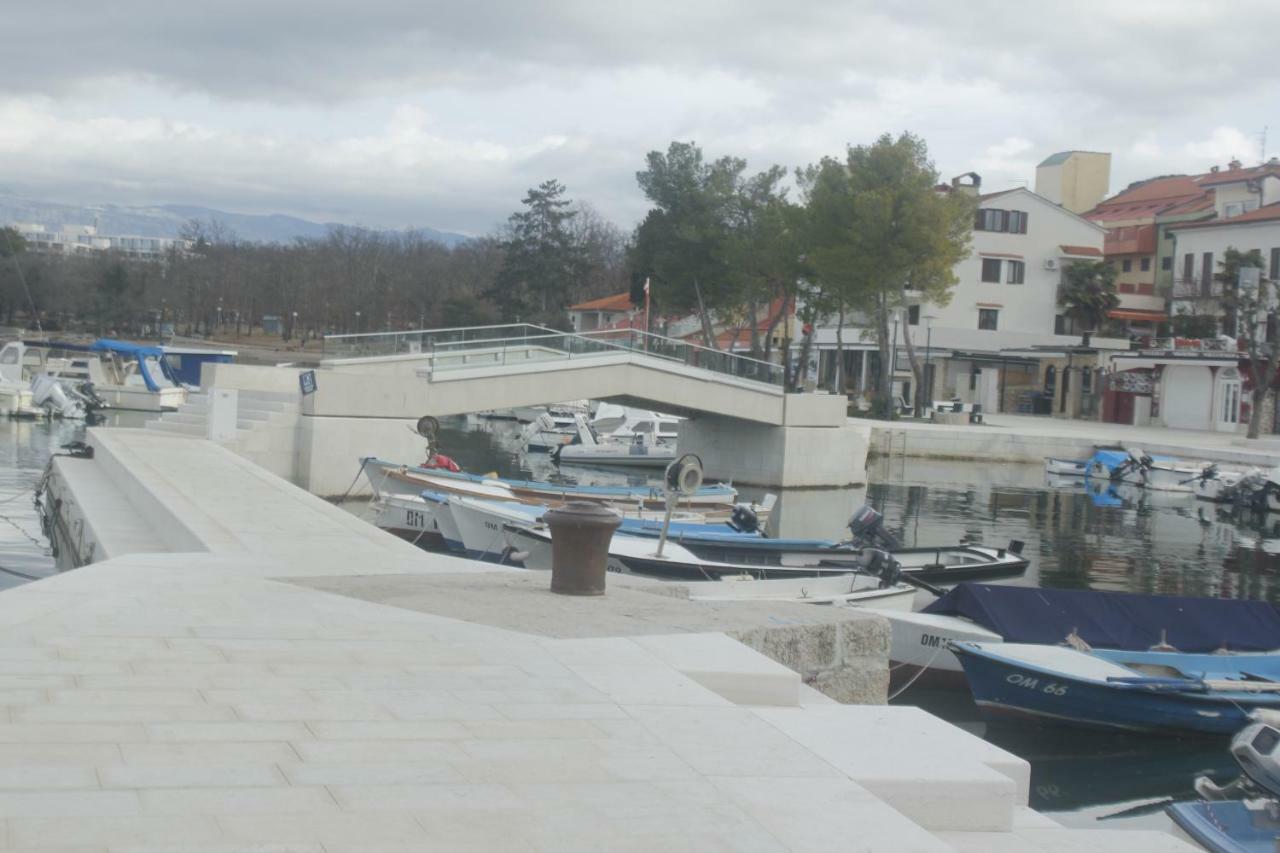 Apartman Jadranka Njivice Exterior foto